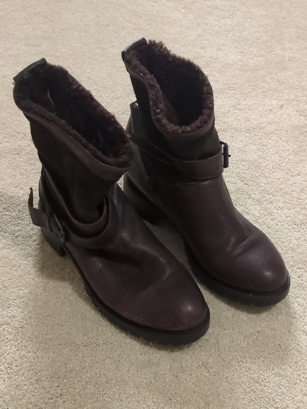 Ross & Snow Brown Faux-Shearling Leather Boots - Womens Size 9